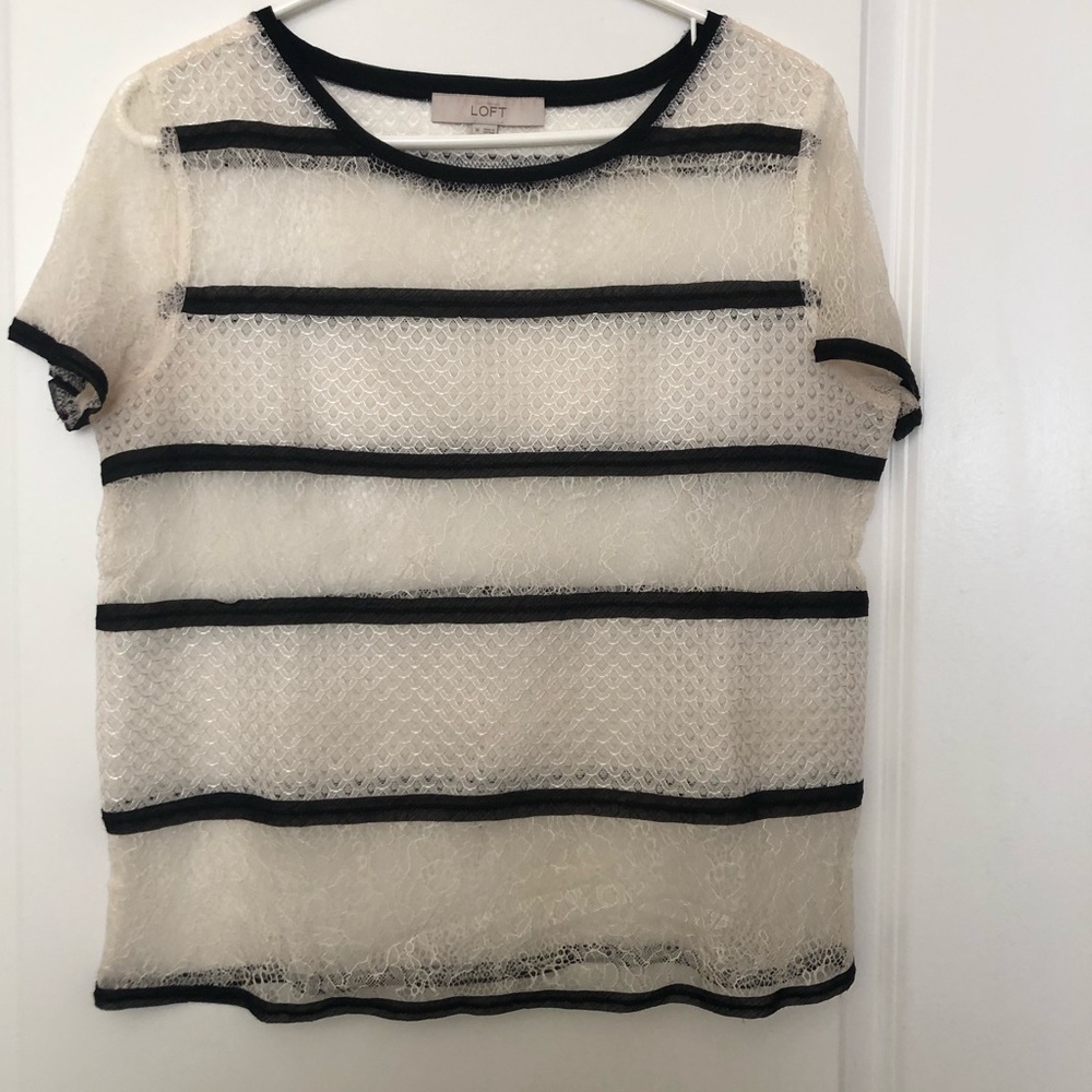 Loft Lace short sleeve top